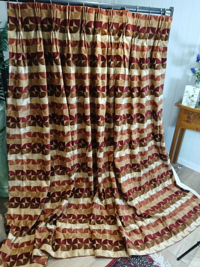 Retro velvet and satin curtains with a blend of warm tones - Image 2