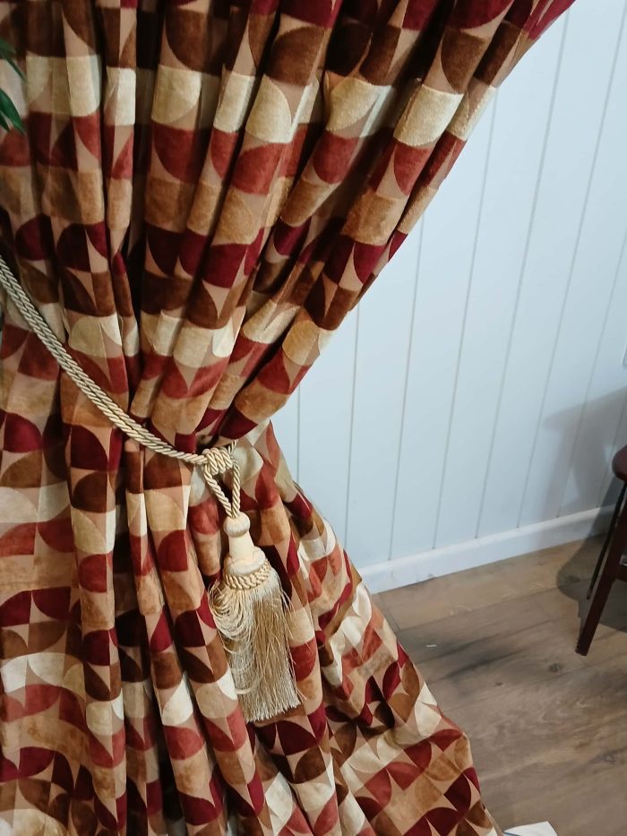 Retro velvet and satin curtains with a blend of warm tones - Image 8