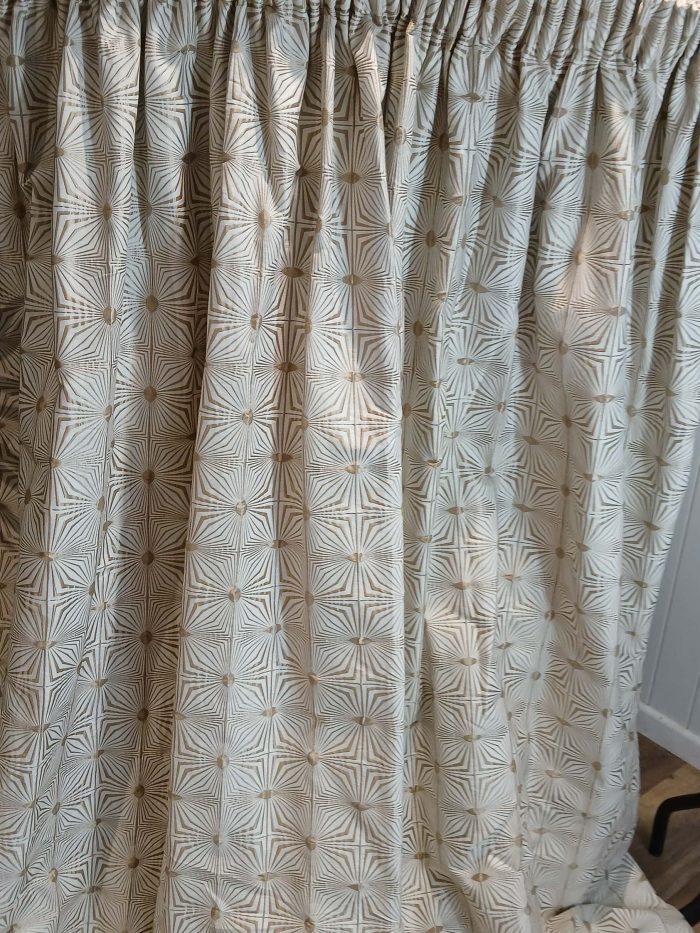 Geometric ivory curtains with embroidered gold details - Image 2