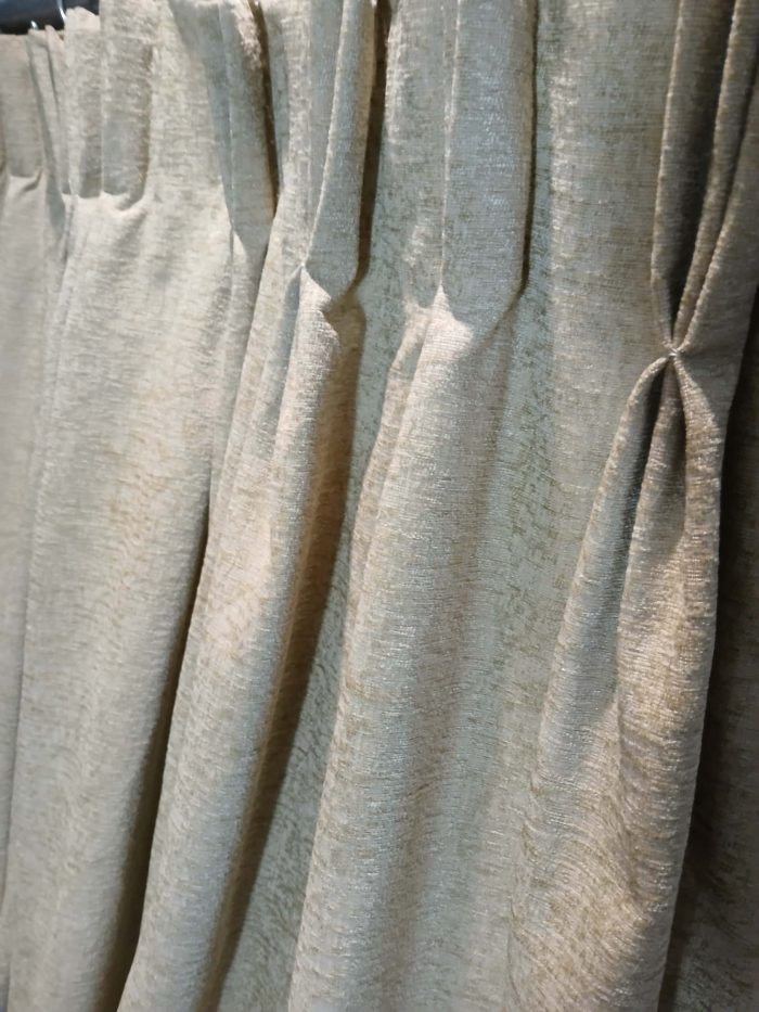 Luxury, chenille curtains in gold fabric - Image 3