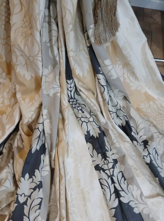 classic floral overlay eyelet curtains - Image 4